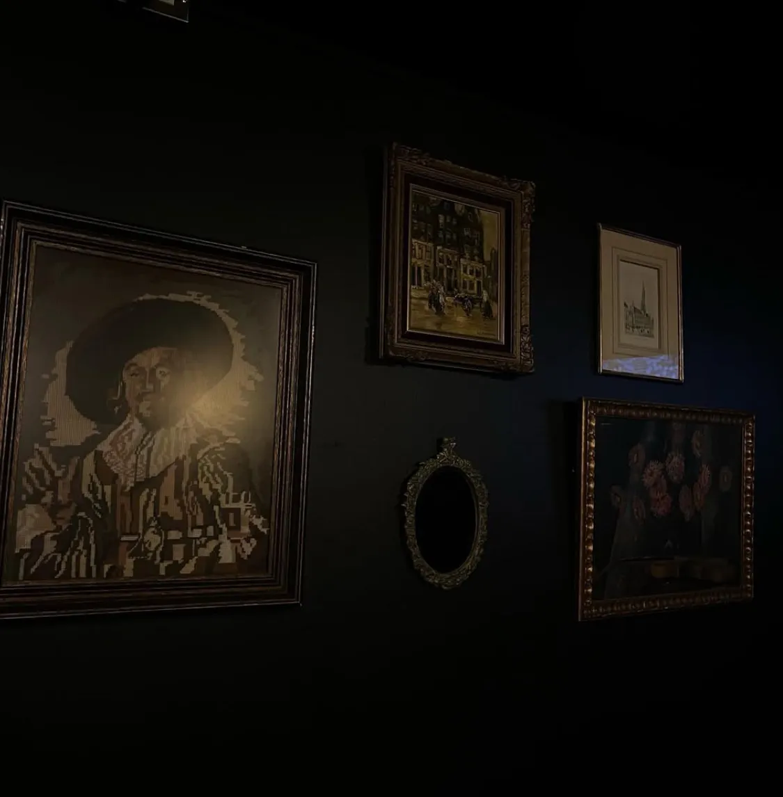 隠れ家BARレバレッジの店内の様子